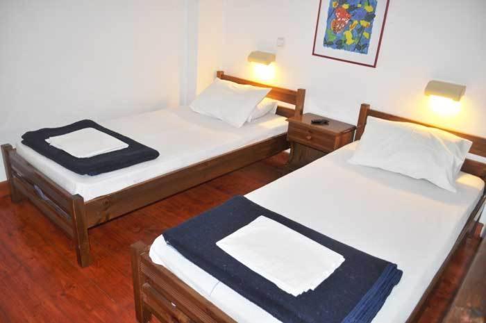 Οδός Οδυσσέως Aparthotel Ερμούπολη Δωμάτιο φωτογραφία