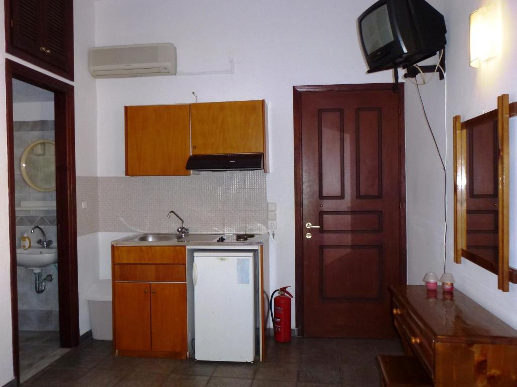 Οδός Οδυσσέως Aparthotel Ερμούπολη Δωμάτιο φωτογραφία