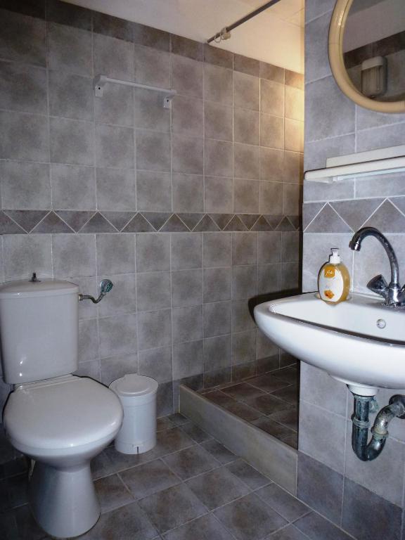 Οδός Οδυσσέως Aparthotel Ερμούπολη Δωμάτιο φωτογραφία
